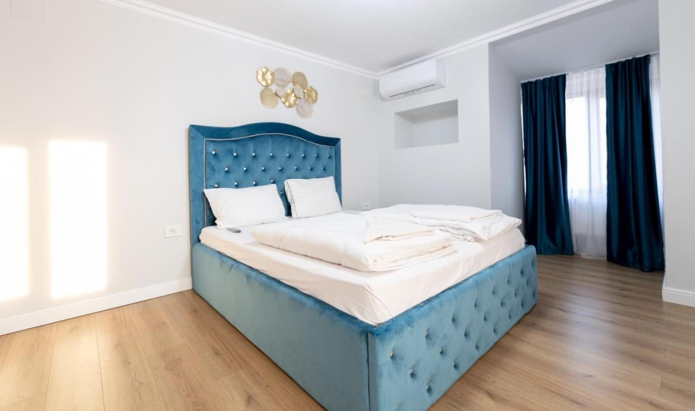 Mihai Palace Buftea Extérieur photo